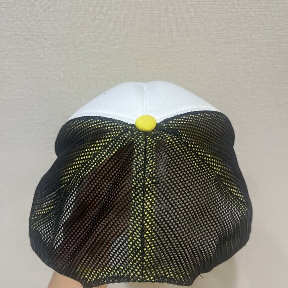 NET Pokémon Pikachu Peek Adult SnapBack Truck Hat OSFM COMIC CON - Picture 5 of 5